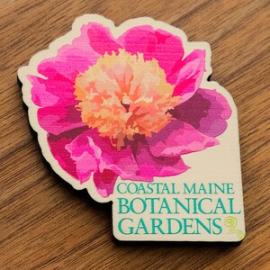 CMBG WOODEN PEONY MAGNET